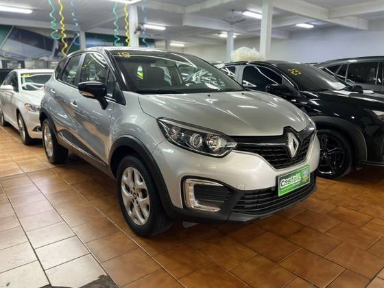 RENAULT CAPTUR 1.6 16V SCE FLEX LIFE X-TRONIC RENAULT CAPTUR 1.6 16V SCE FLEX LIFE X-TRONIC